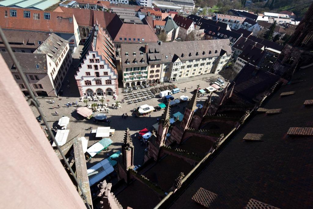 Hotel Rappen am Münsterplatz Freiburg im Breisgau Buitenkant foto