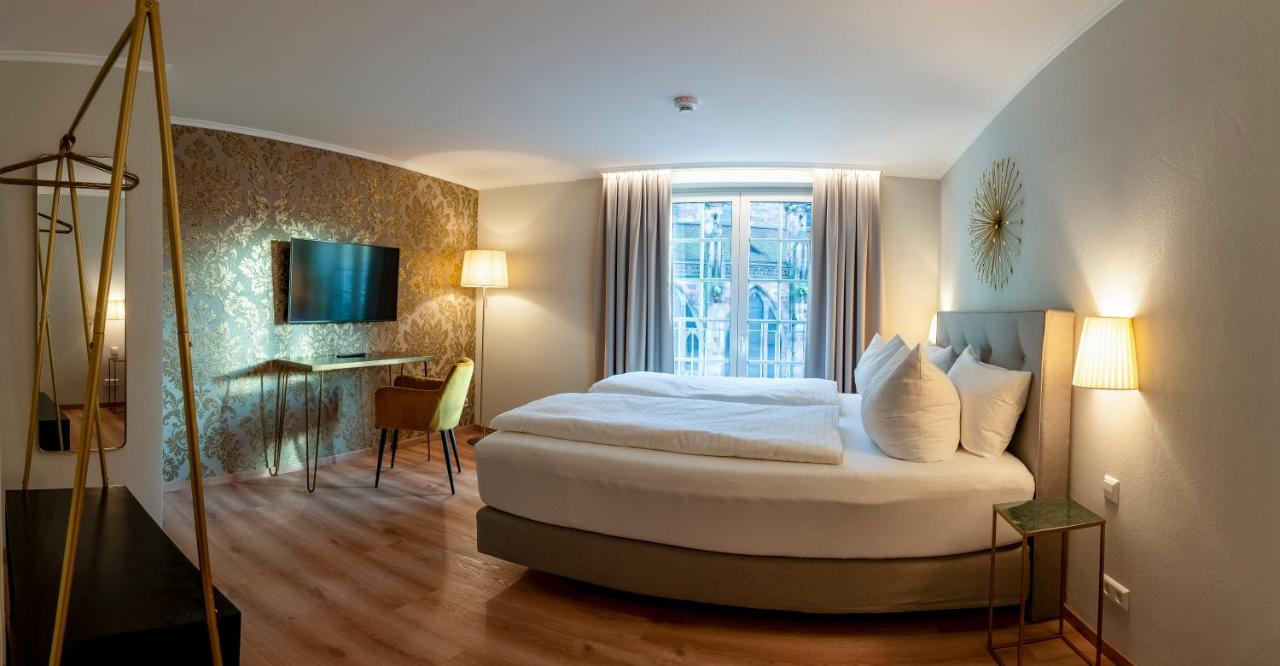 Hotel Rappen am Münsterplatz Freiburg im Breisgau Buitenkant foto