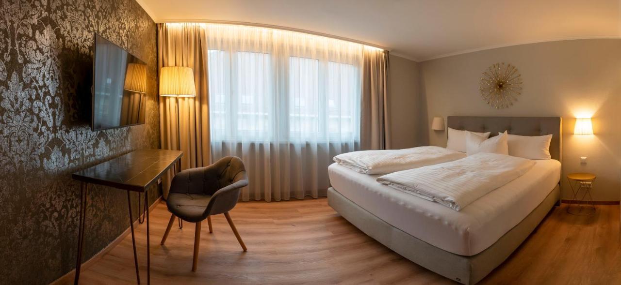 Hotel Rappen am Münsterplatz Freiburg im Breisgau Buitenkant foto