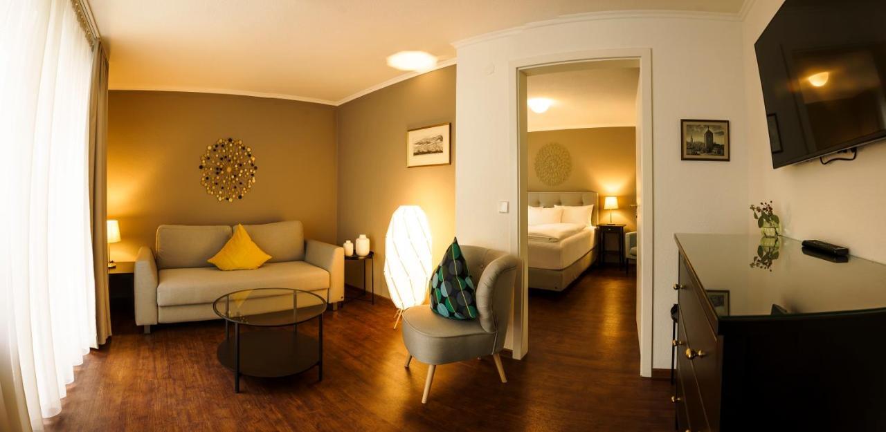 Hotel Rappen am Münsterplatz Freiburg im Breisgau Buitenkant foto