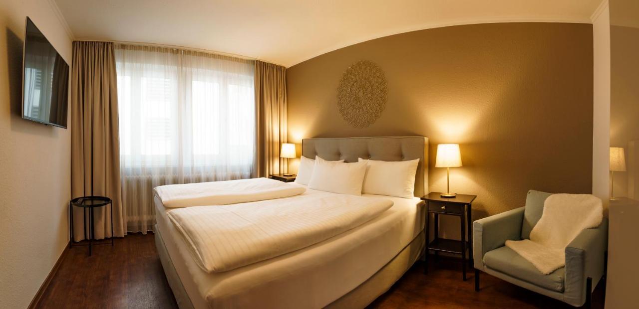 Hotel Rappen am Münsterplatz Freiburg im Breisgau Buitenkant foto